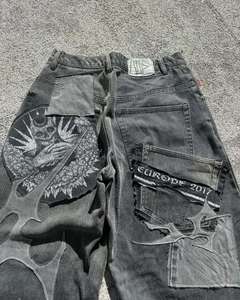 <span class=keywords><strong>Jeans</strong></span> da <span class=keywords><strong>Uomo</strong></span> Y2K Gotici Patchwork in Denim a <span class=keywords><strong>Gamba</strong></span> <span class=keywords><strong>Dritta</strong></span> Baggy con Tasche Cargo e Dettagli Grezzi Effetto Consumato Fornitore OEM/ODM - Product Image 3