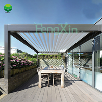 Pergola bioclimatique améliorée, système de toit solaire, perchoir étanche