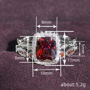 แหวนโกเมน T0860 เงินแท้ 925 ทรงเหลี่ยมมรกต ประดับเพชรแบบฝัง แหวนเพชรพลอยสำหรับผู้หญิง - Product Image 4