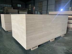 Compensato Melaminico Bianco Caldo e Verde da 2~25mm per Mobili Moderni, Ecologico e Conforme agli Standard E0 per Emissioni di Formaldeide - Product Image 3