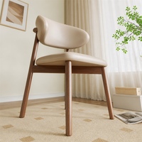 Chaise de salle à manger moderne en cuir pour la maison, le bureau, la salle de bain, les salons, l'hôtel, avec un style farmhouse
