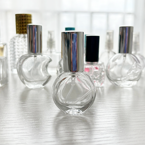 Luxury Mini Perfume Bottle 8ml/10ml/15ml <strong>Refillable</strong> Eco-friendly Glass Spray Screen Printing <strong>Reed</strong> <strong>Diffuser</strong> <strong>for</strong> Women's Fragrance - Product Image 6