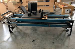 Alta calidad con bajo precio Pilates reformador de aluminio reformador con la mitad de trapecio reformador Pilates máquina de equipo de SRP03-1 - Product Image 5