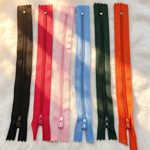 ซิปไนลอนแบบม้วนหลากหลายความยาว สีพื้นหลากหลายแบบ สำหรับงาน DIY งานฝีมือ ซิปไนลอนสำหรับงานเย็บผ้าในบ้าน - Product Image 5
