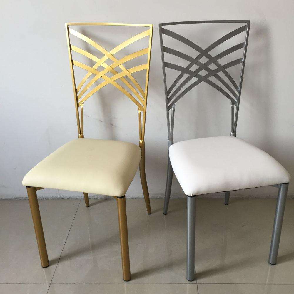 สีเทาเข้ม