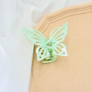 Pince à <span class=keywords><strong>cheveux</strong></span> papillon ajourée ultra féerique en plastique électroplaqué coloré, sensation haut de gamme, grande pince requin - Product Image 3