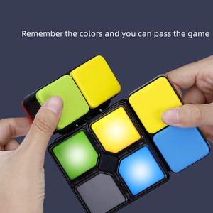 Vendita calda 4 modalità di gioco Flipslide Game Slide e abbina i colori per battere la musica dell'orologio con il cubo magico leggero - Product Image 2