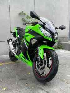 Motocicleta Deportiva Kawasaki Ninja de <span class=keywords><strong>400cc</strong></span> de Segunda Mano, de Gasolina, con Velocidad Máxima >80km/h para Conducir por la Calle - Product Image 2
