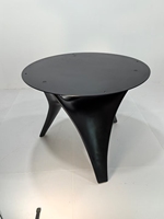 Nouvelle conception de la forme tulipe en nylon Base de table ronde Table à manger en marbre blanc