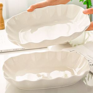 Assiette en céramique irrégulière blanche, 1 pièce, durable, décorative, pour servir lors de fêtes - Product Image 5