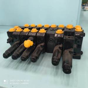 Customizable Open Centre THD12 Series 40L/min Hydraulic Control for <b>Mini</b> and Small Excavator - Product Image 1