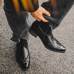 Dropshipping Logo personalizzato all'ingrosso moda retrò <span class=keywords><strong>tacco</strong></span> <span class=keywords><strong>alto</strong></span> ricamato a punta chiusa stivaletti alla caviglia da <span class=keywords><strong>uomo</strong></span> <span class=keywords><strong>stivali</strong></span> Western Chukka - Product Image 3