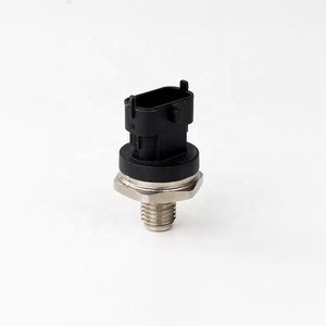 1ms DIESEL Common Rail Cảm biến áp suất nhiên liệu 0281002788 Cảm biến áp suất đường sắt nhiên liệu động cơ cho xe thương mại - Product Image 1