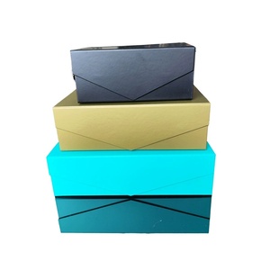 Cajas de Regalo Plegables Coloridas al por Mayor con Tapas Abatibles, Disponibles en Stock para Recuerdos de Fiesta - Product Image 1