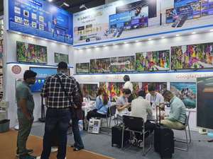 ทีวีขนาด 65 นิ้ว ความหน่วงต่ำ สำหรับร้านอินเทอร์เน็ตคาเฟ่ สนามประลองเกม 144Hz รีเฟรชเรท ป้องกันรอยไหม้ LED - Product Image 6