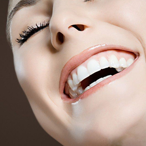 Materiali di consumo dentali all'ingrosso protesi dentaria artificiale di alta qualità attrezzatura dentale protesi acrilica completa su misura - Product Image 4