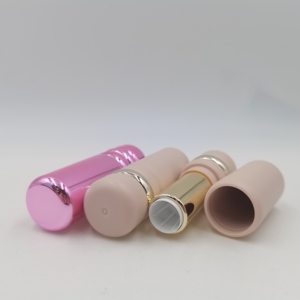 Tube de rouge à lèvres vide rose nude mat style fille mignon avec capuchon coulissant, conteneur de baume à lèvres avec anneau métallique argenté, emballage cosmétique personnalisé avec logo - Product Image 5