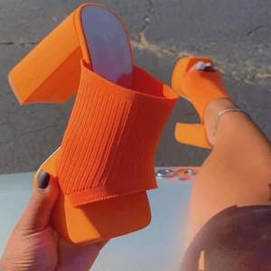 Nuovo arrivo ragazze moda <span class=keywords><strong>donna</strong></span> giallo pantofole alta piattaforma zeppa <span class=keywords><strong>sandali</strong></span> tacco alto quadrato per le signore - Product Image 3