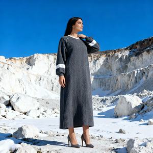 Abaya de Poliéster de Primera Calidad Personalizada para Mujeres Musulmanas, Vestido Elegante para Fiestas y Ocasiones Especiales, Nuevo Diseño, Venta al Por Mayor - Product Image 2