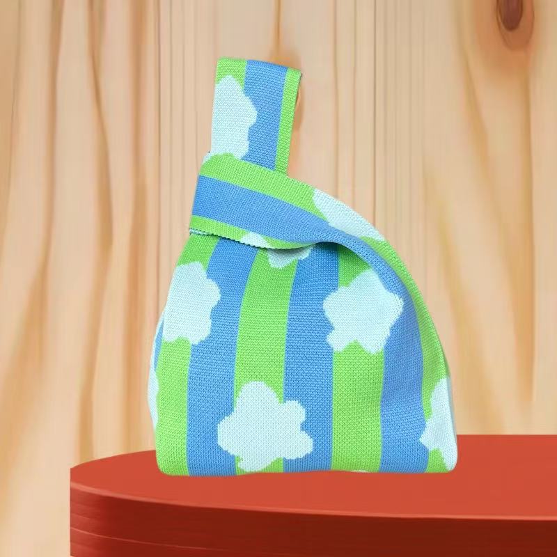 Green solid cloud stripes