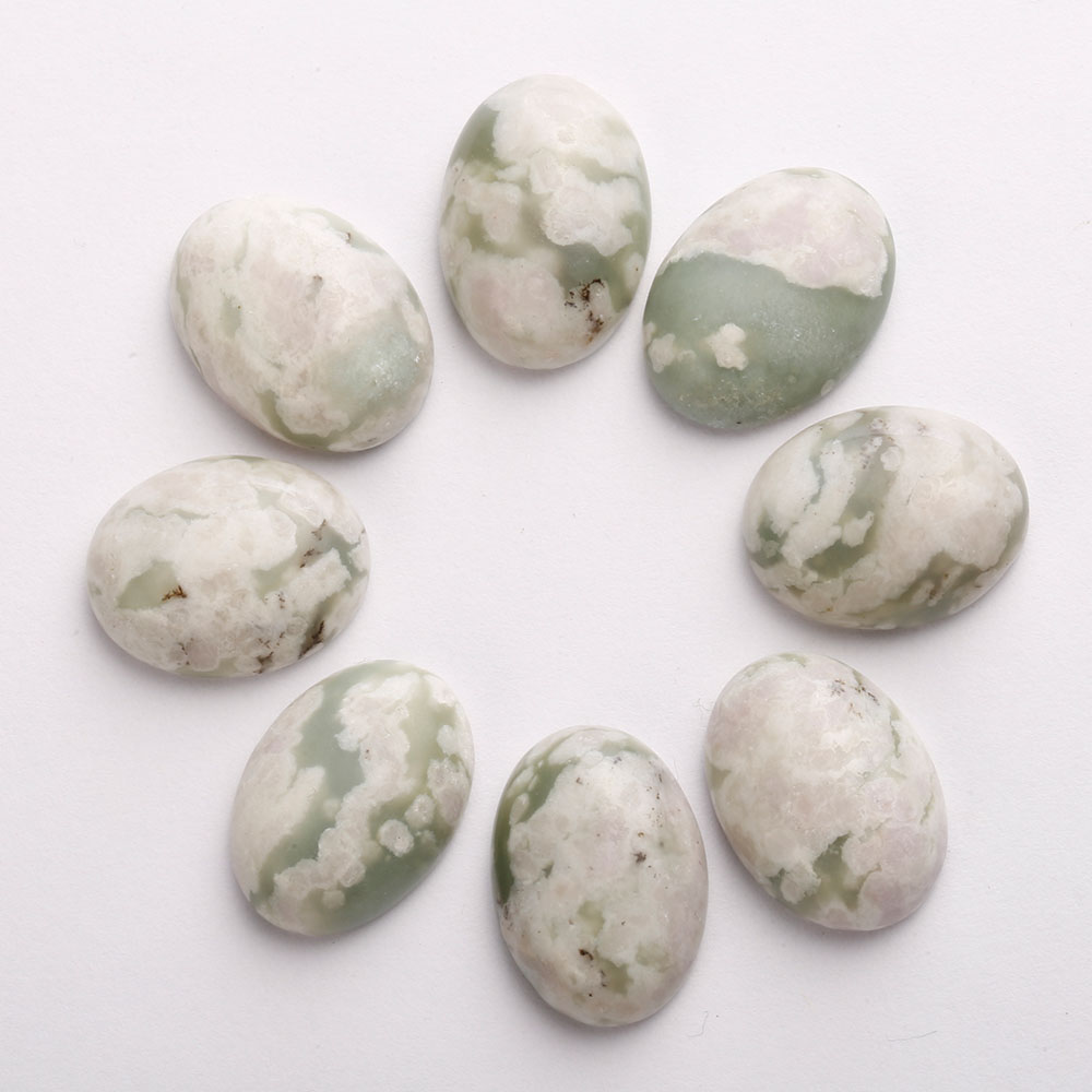 Auspicious jade