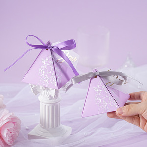 CSMD Fournisseurs Chinois Prêt à Expédier Emballage Alimentaire Vente en Gros Couleur Violet Creative Faveurs De Mariage Pyramide Boîtes pour Porte Cadeaux - Product Image 4