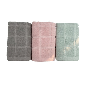 Serviette cadeau en pur coton 34x74cm, couleur unie, douce pour la peau, idéale pour les cadeaux d'entreprise et de maison - Product Image 5