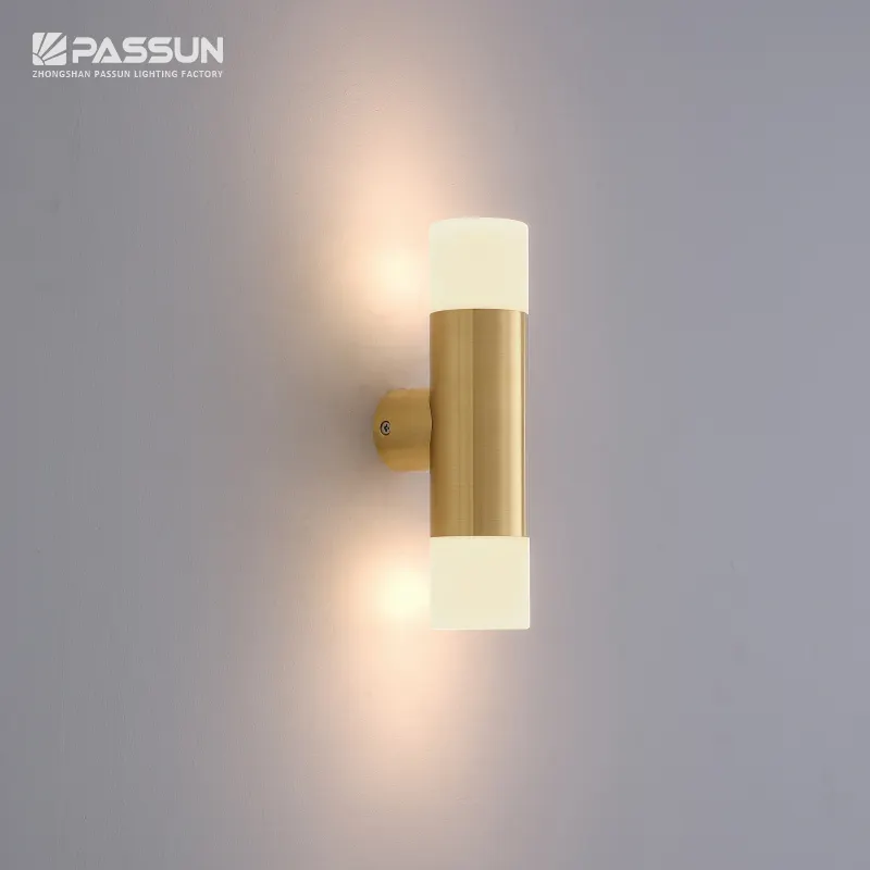 Hiện đại Wall Mount Brass luminaries vườn sang trọng đèn lên xuống 2*3 Wát IP65 ngoài trời dẫn ánh sáng bức tường