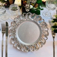 Assiettes de présentation rondes de 13 pouces, vintage, de luxe, fantaisie, en plastique argenté et doré, pour événements, fêtes, mariages, vente en gros
