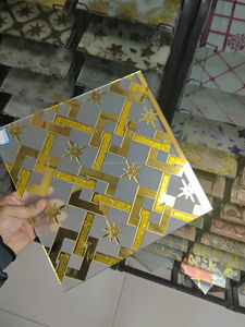 แก้วตกแต่งสีทึบกันน้ำสีทองกรดไททาเนียมสำหรับ<span class=keywords><strong>ห้อง</strong></span>ครัวและห้องนั่งเล่นสำหรับผ้าม่าน<span class=keywords><strong>ผนัง</strong></span>และโรงแรมราคาโรงงาน - Product Image 6