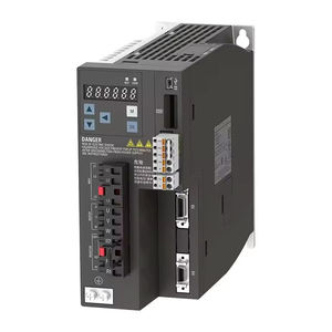 6SL3210-5FE11-0UF0โพรไฟเน็ต PLC สามเฟสเซอร์โวไดรฟ์คลังสินค้าควบคุมการเขียนโปรแกรม PLC - Product Image 1