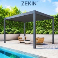 Pergolas et gazebos en aluminium à toit fixe à persienne rétractable moderne Zekin Designs extérieurs pour patios