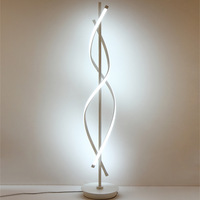 Lampadaire Nordique Minimaliste LED à Lumière d'Ambiance Verticale, Corps en Fer Créatif et Personnalisé pour Salon, Chambre à Coucher, Style Luxe