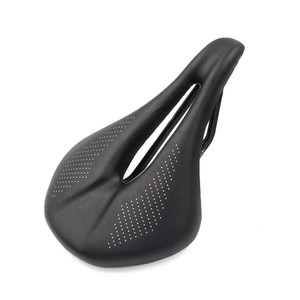 Sillín de <span class=keywords><strong>Bicicleta</strong></span> de Montaña de Fibra de Carbono Completa Asiento para <span class=keywords><strong>Bicicleta</strong></span> de Carretera Cojín de Asiento de <span class=keywords><strong>Bicicleta</strong></span> Cómodo Sillín de Cuero - Product Image 1