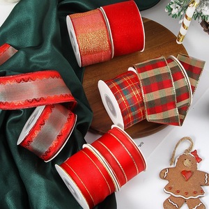 Pita Satin Merah Motif Tartan Berpinggir Emas 63mm Grosir, Pita Kemasan Kado Berkualitas Tinggi, Pita Emas Natal - Product Image 1