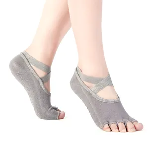 Wholesale Custom Anti Slip Open Toe Socks Custom 5 Toe Grip Pilates Ankle Socks Knitted Yoga Split Toe Socks