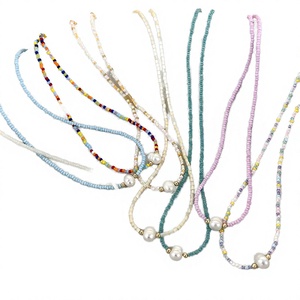 Collier ras du cou tendance en perles d'eau douce plaqué or, coloré, pour unisexe - Product Image 2