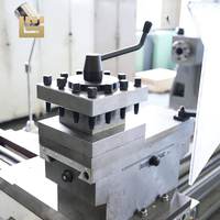 Mesin Bubut Manual Horizontal Heavy Duty Diameter Besar untuk Pemotongan dan Pembubutan Logam