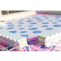 Jeu de tuiles de mahjong en acrylique de qualité supérieure à 4 couches, 160 pièces, design personnalisé avec motifs de dessins animés pour les soirées de jeu en famille