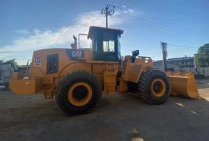 รถตักล้อยางมือสอง Caterpillar CAT 950GC 950 น้ำหนักบรรทุก 5 ตัน พร้อมมอเตอร์ เกียร์บ็อกซ์ และอุปกรณ์หนักอื่นๆ สำหรับจัดส่งในสหรัฐอเมริกา - Product Image 3