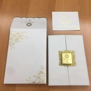 Caja de Lujo para <span class=keywords><strong>Invitaciones</strong></span> de <span class=keywords><strong>Boda</strong></span>, Diseño Real Dorado, Impresión Acrílica Personalizada con Bronceado - Product Image 3