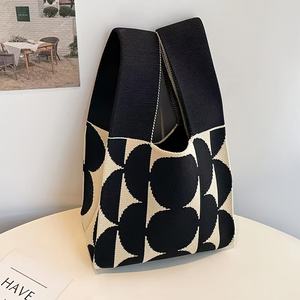 Nouveau sac à main en tricot jacquard coloré, petit sac fourre-tout tissé tendance, sac à nœuds, logo personnalisé, mini sac en crochet pour femmes - Product Image 2