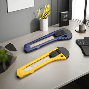 Công nghiệp tiện ích dao có thể thu vào phân khúc lưỡi cắt an toàn thép không gỉ PP vỏ nhựa - Product Image 2