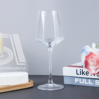 StarLuckINT – Lot de verres à vin géométriques transparents en cristal, flûtes à champagne et verres à vin rouge sur pied pour mariages, hôtels et événements (vente en gros)