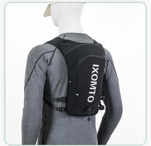 <span class=keywords><strong>Petit</strong></span> gilet d'hydratation gris noir 6L pour <span class=keywords><strong>course</strong></span> à pied, marathon, trail, jogging, cyclisme, <span class=keywords><strong>sac</strong></span> à dos d'hydratation avec sifflet de survie - Product Image 4