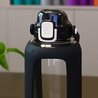 Bouteille d'eau en verre SW-033 de 74oz avec couvercle en paille et poignée Bouteille en verre motivante de demi-gallon avec manchon en silicone Marqueur de temps