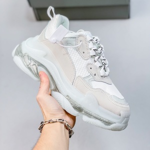 รองเท้าวิ่งแฟชั่นคุณภาพสูง ดีไซน์หรูหรา ประดับคริสตัล สำหรับผู้ชายและผู้หญิง รองเท้าทรง Chunky ดีไซน์เนอร์ พร้อมบริการดรอปชิปปิ้ง - Product Image 1