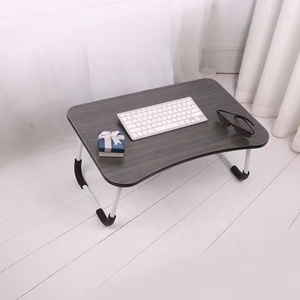 Chine factory a buon mercato MDF portatile pieghevole portatile tavolo in legno pieghevole <span class=keywords><strong>scrivania</strong></span> del <span class=keywords><strong>computer</strong></span> sul letto - Product Image 1