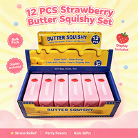 Jouet sensoriel carré en PU souple et mignon - Fraise - Texture de fromage - Jouet promotionnel