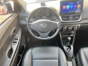 Hecho en China, el coche más vendido YARiSL <span class=keywords><strong>Yaris</strong></span> 2015 2016 2017 <span class=keywords><strong>2018</strong></span> 2019 2020 2021 2022, coche cómodo de 5 asientos automático de <span class=keywords><strong>gasolina</strong></span> - Product Image 5